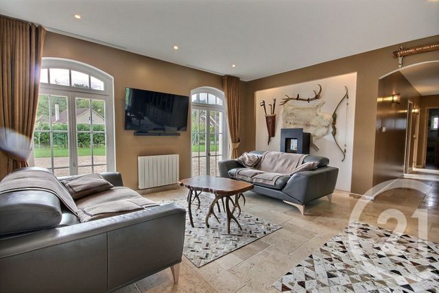 maison à vendre - 4 pièces - 121.0 m2 - LA FERTE ST CYR - 41 - CENTRE - Century 21 Girault Immobilier