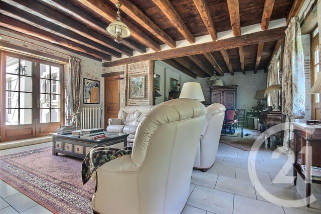 Afficher la photo en grand maison à vendre - 6 pièces - 226.0 m2 - BEAUGENCY - 45 - CENTRE - Century 21 Girault Immobilier