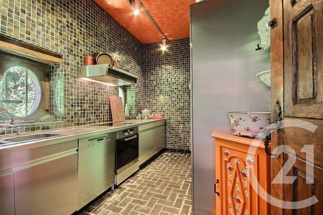 maison à vendre - 7 pièces - 279.21 m2 - COUR SUR LOIRE - 41 - CENTRE - Century 21 Girault Immobilier