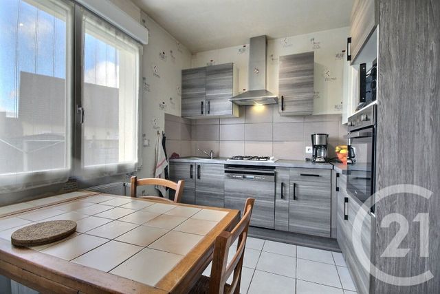 maison à vendre - 3 pièces - 77.0 m2 - DHUIZON - 41 - CENTRE - Century 21 Girault Immobilier