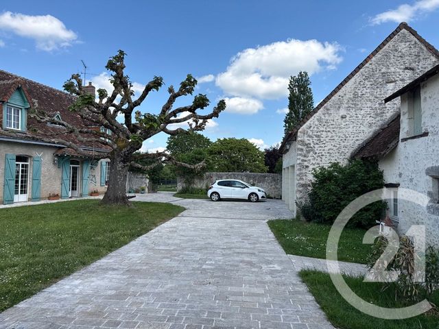 maison à vendre - 7 pièces - 242.5 m2 - VILLEBAROU - 41 - CENTRE - Century 21 Girault Immobilier