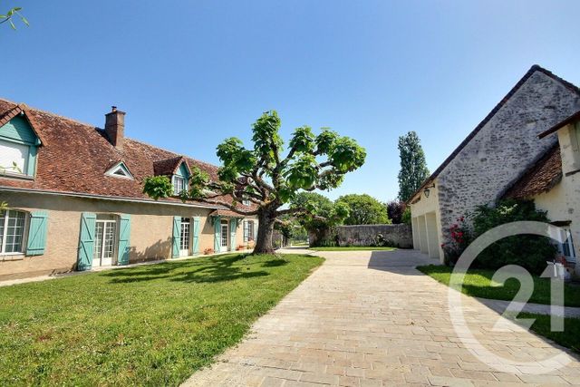 maison à vendre - 7 pièces - 242.5 m2 - VILLEBAROU - 41 - CENTRE - Century 21 Girault Immobilier