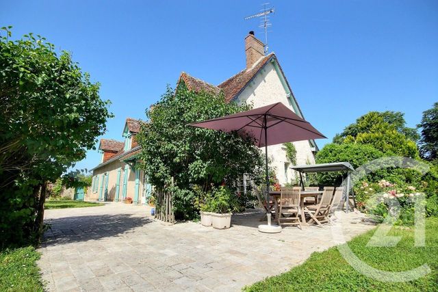 maison à vendre - 7 pièces - 242.5 m2 - VILLEBAROU - 41 - CENTRE - Century 21 Girault Immobilier